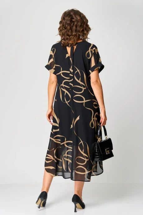 Airy Dress with Linear Designs and V Neckline