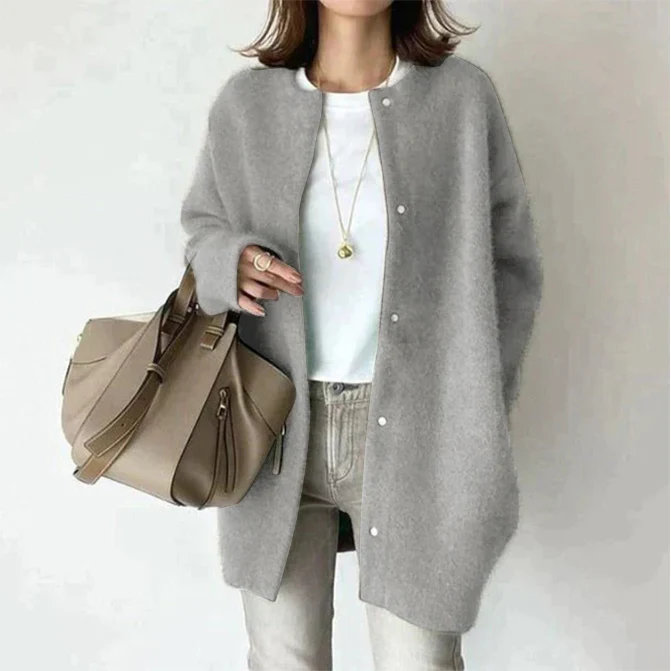 Lilly - Elegant Knitted Cardigan