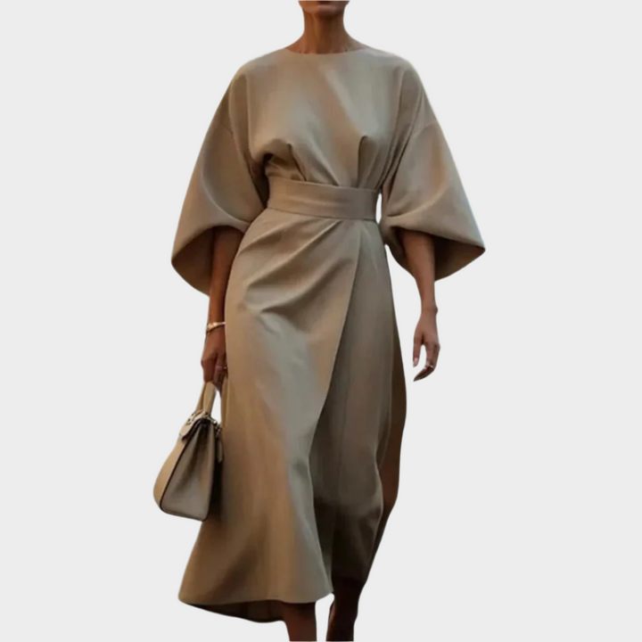 Chic Minimal Dress with Belt and Wide Sleeves