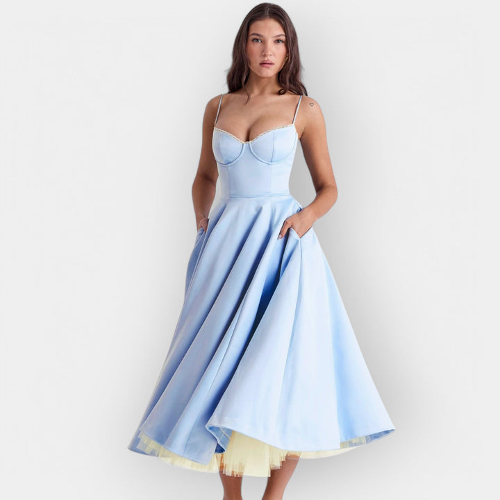 Elegant Midi Dress with Stylish Line