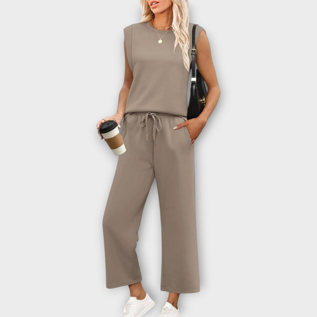 Women's Set – Soft, Elegant, and Stylish